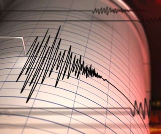 Earthquake knocks in this Afghan city