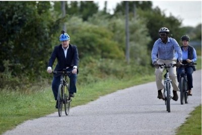 Photo of British PM Johnson riding Made-in-India Hero Cycle going viral