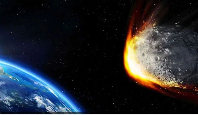 धरती की तरफ तेजी से बढ़ रही एक बड़ी आफत, NASA ने किया सतर्क