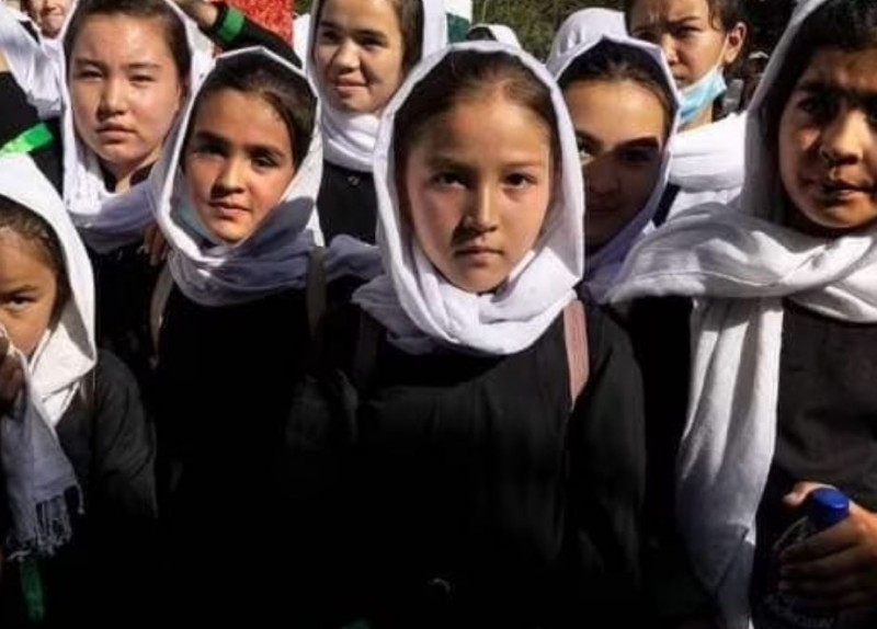 Afghanistan: Who gave poison to girl students in 2 primary schools? 80 girls admitted to hospital