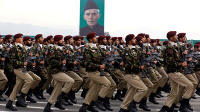 Pauperism Peak in Pakistan, reduced defense budget due to lack of funds