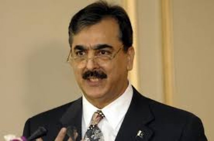 Former Pak PM Gilani test positive for Corona, son held Imran Khan responsible