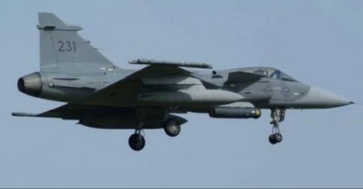 America with India against China, will give fighter jet training