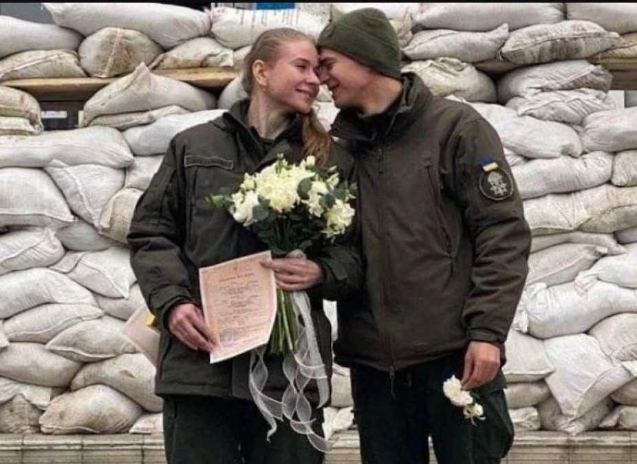 Amidst war, this loving couple got married in bomb shelter