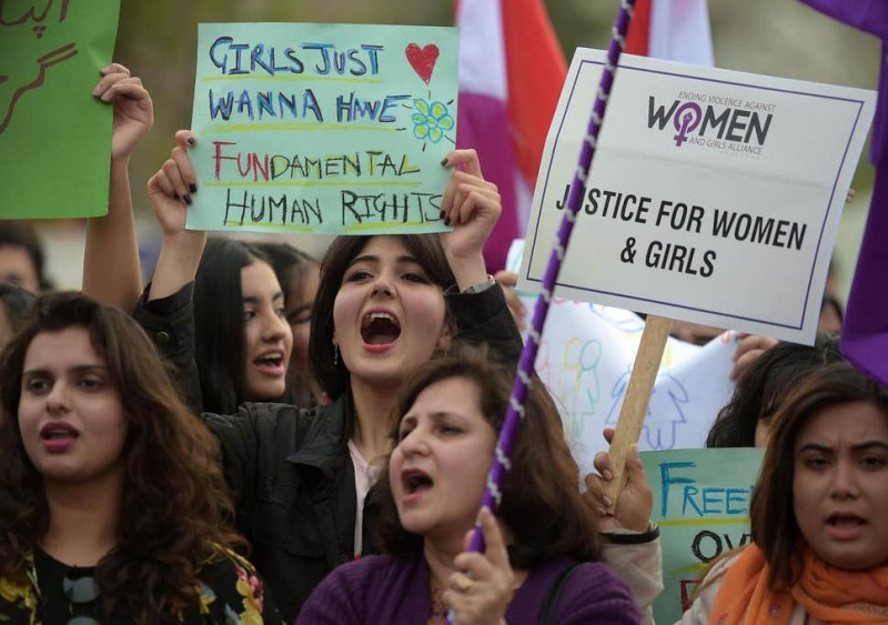 'औरत मार्च' को महिला दिवस पर लगे पंख, कोर्ट ने किया सराहनीय काम