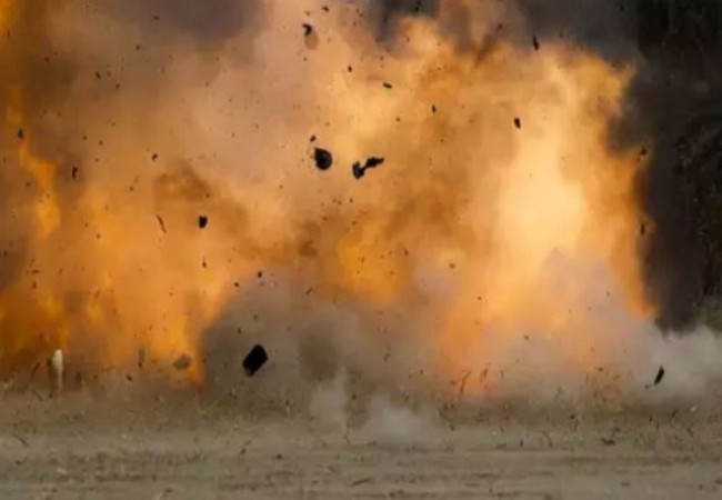 खौफनाक: अफगान में हुआ बम ब्लास्ट, 8 लोगों ने गवई अपनी जान