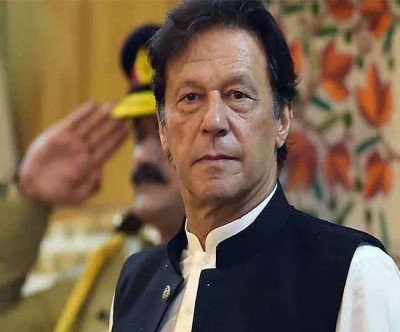 Pak PM extends his hand to fight Corona, says 'citizens sitting abroad should get financial help'