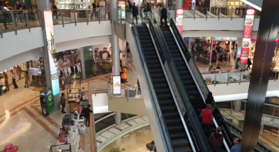 इजरायल में किस तरह खोले जाएं मॉल ?  वित्त और स्वास्थ्य मंत्रालय में मतभेद