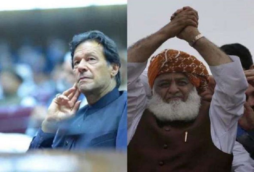 Maulana threatened to enter PM house, sword hangs on Imran Khan's throne