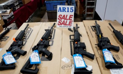 अमेरिका में भड़क सकती है सिविल वॉर, US के लोग जमकर खरीद रहे हथियार