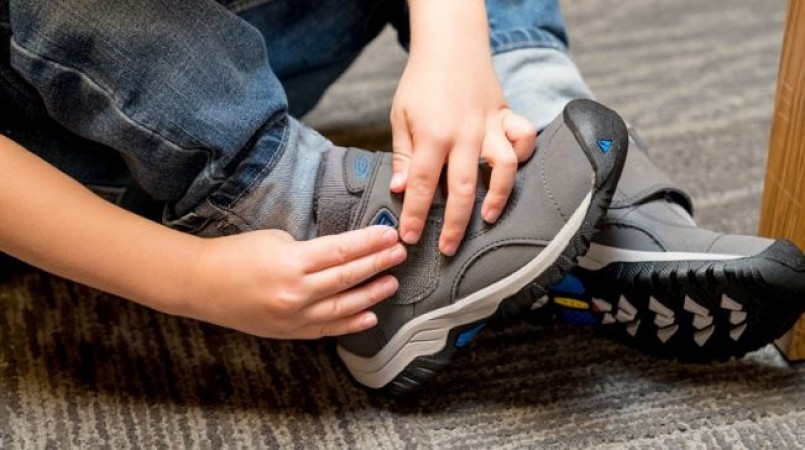 जूते में पैर डालते ही असहनीय दर्द से कराह उठा बच्चा, 7 बार आया हार्ट अटैक और हो गई मौत