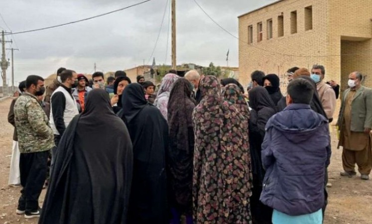 Taliban's Fear! 3 lakh people reached Iran from Afghanistan