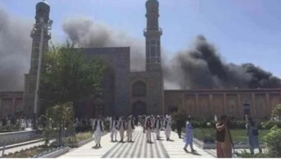 अफगानिस्तान की मस्जिद में चल रही थी नमाज़, अचानक हुआ ब्लास्ट और बिछ गई लाशें...
