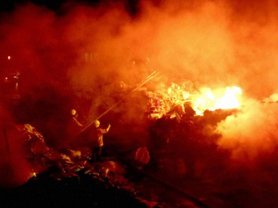 दिवाली पर बंगाल में 2 स्थानों पर लगी आग, 50 घरों के उड़े चिथड़े