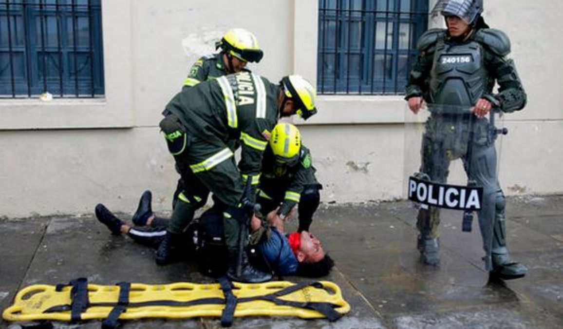 Government opposition in Colombia is increasing, 3 policemen dead