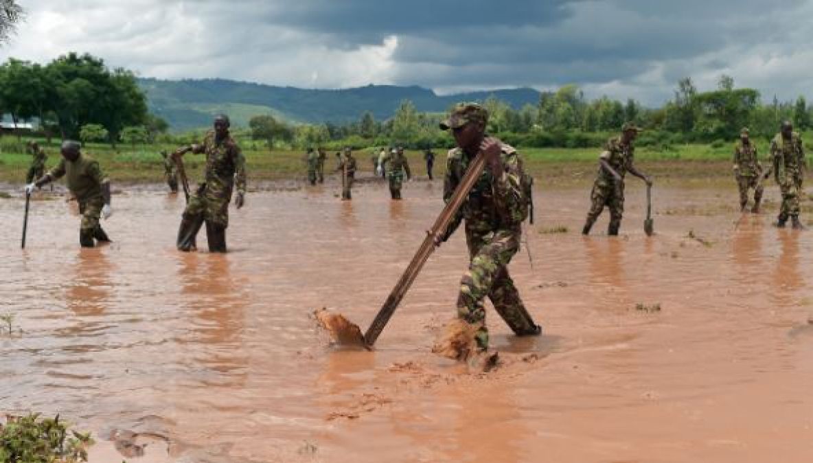Floods continue to wreak havoc in Kenya, 72 people dead