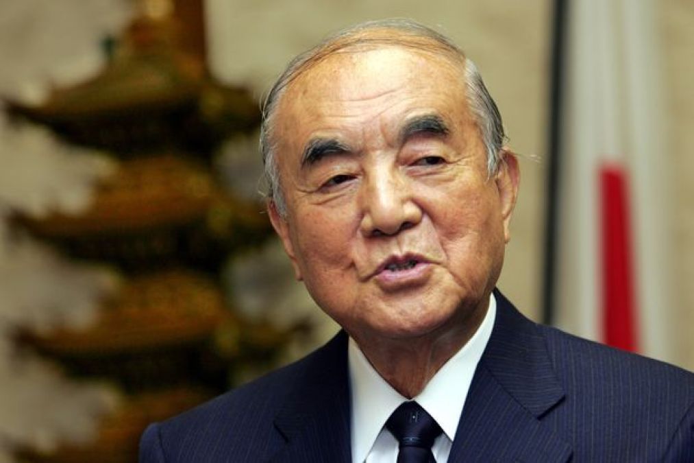 जापान के पूर्व पीएम यासुहिरो नाकासोन का 101 वर्ष की आयु में दुखद निधन
