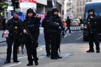 लंदन ब्रिज पर पूर्व आतंकवादी ने किया हमला, 6 घायल 1 की मौत