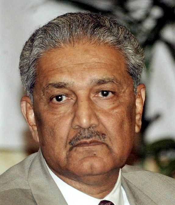 Bhopal born Abdul Qadir Khan father of Pakistan's Nuclear Programs is no more!