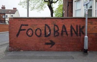 ब्रिटेन में लाखों लोग भूखे सोने को मजबूर, स्कूल में मुफ्त भोजन देने की मांग