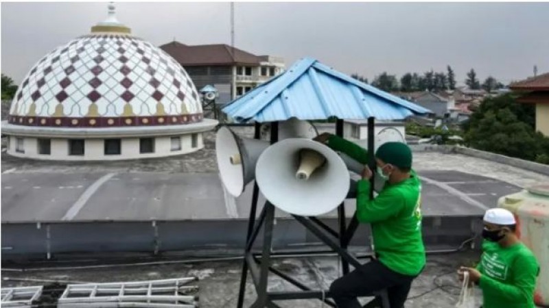 Volume of loudspeakers installed in 750000 mosques being reduced