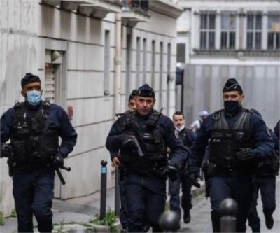 पैगम्बर कार्टून विवाद: फ्रांस में पुलिस के निशाने पर मुस्लिम संगठन, कट्टरपंथियों को देशनिकाला !