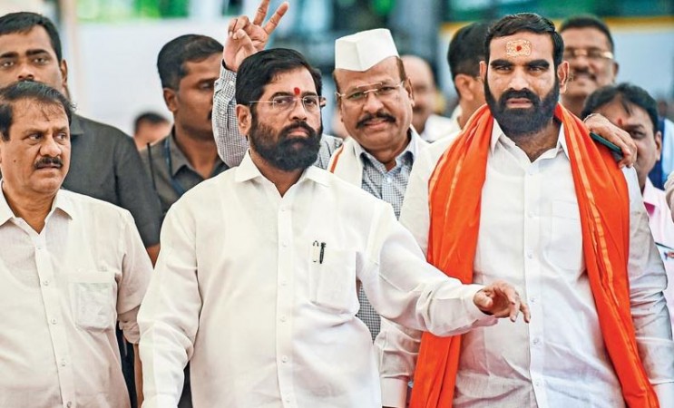 Big blow to Eknath Shinde, 22 faction MLAs to join this party!