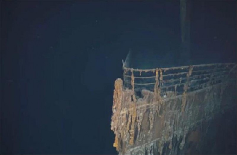 गहरे समुद्र तल में मिला 110 वर्ष पुराने टाइटेनिक का मलबा