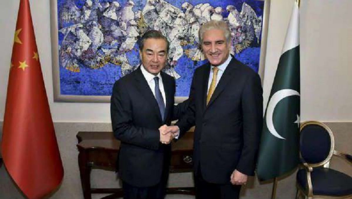 कश्मीर मुद्दे पर पाक को मिला चीन का साथ, चीनी विदेश मंत्री ने खाई हमेशा मदद करने की कसम