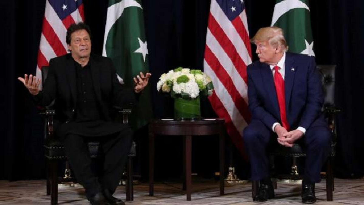 Trump gives this answer when asked on Terrorism and Modi in front of Pak PM