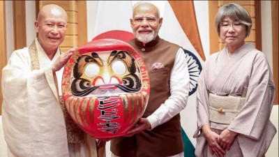 प्रधानमंत्री मोदी को भेंट की गई दारुमा डॉल, भारत से है खास कनेक्शन,