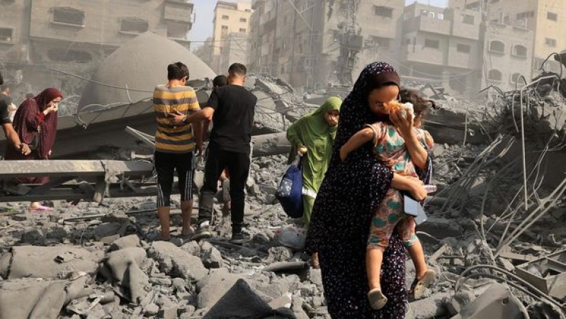गाज़ा में इजराइल का रेस्क्यू ऑपरेशन, एयरस्ट्राइक में 67 फिलिस्तीनियों की मौत