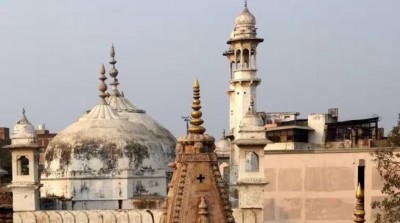 इस्लाम में दूसरे के धर्मस्थलों को बदलना हराम है ? पाकिस्तान ने दो मंदिर और 1 गुरूद्वारे को बना दिया मस्जिद, हिन्दुओं का प्रवेश वर्जित, Video