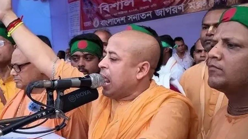 बांग्लादेश में हिन्दुओं पर अत्याचार के खिलाफ आवाज़ उठा रहे ISKCON के चिन्मय प्रभु गिरफ्तार