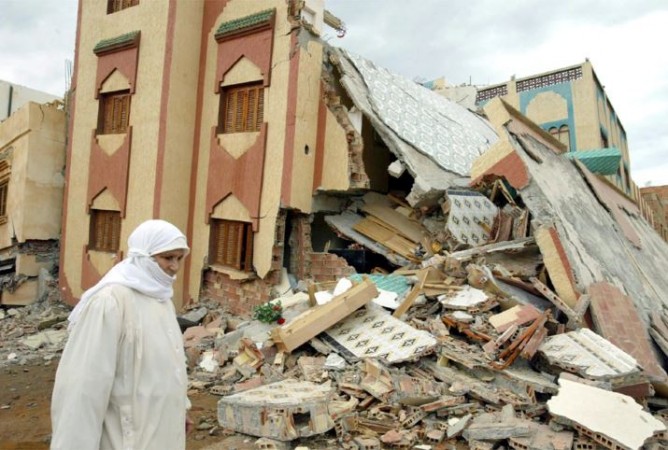 इस देश में भीषण भूकंप से 296 लोगों की मौत, कई इमारतें जमींदोज़, भारत ने बढ़ाया मदद का हाथ