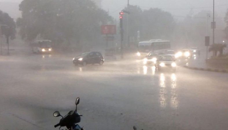 IMD issues alert, thunderstorms and hailstorm at isolated places
