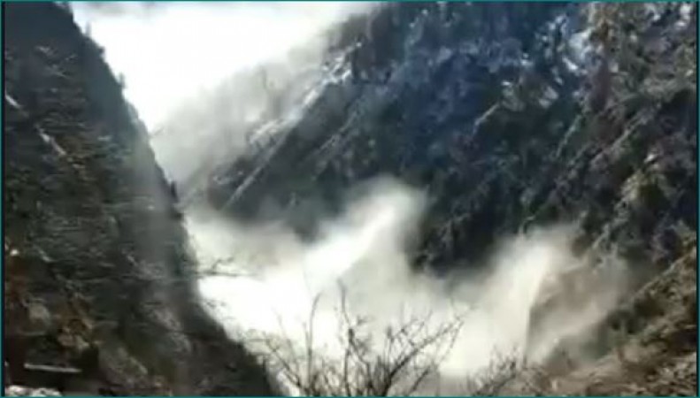 Uttarakhand: People praying after seeing destruction of glacier on social media
