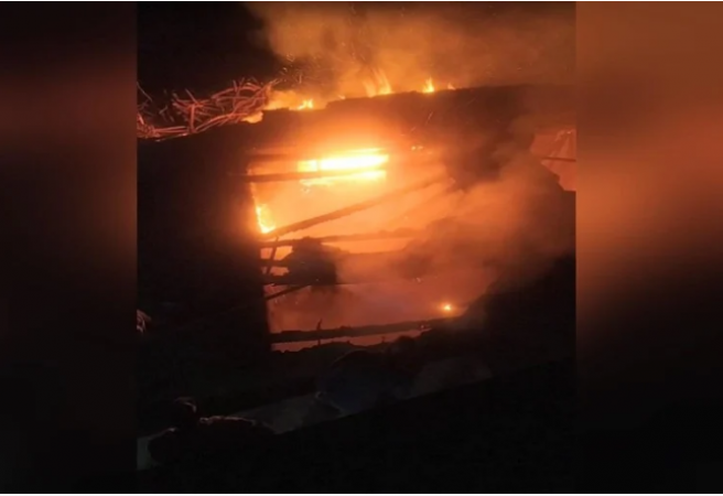 चम्बा जिले में लकड़ी से बने मकान में आग लगने से पड़ोसी जला