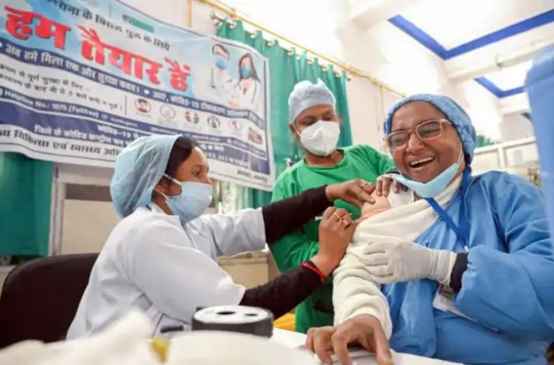 Preparation of second dose of corona vaccine, government orders 1.45 crore doses