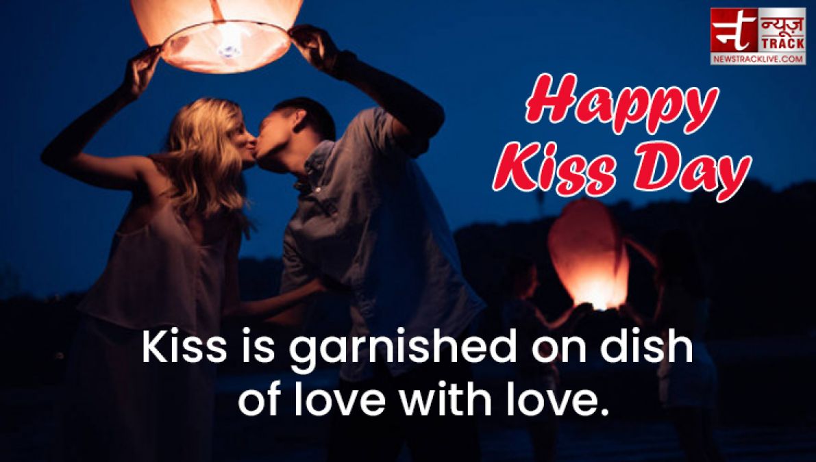 Happy Kiss Day: Send this love filled images and text to your lover and express your fillings