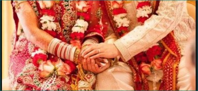 MP: Couple gets married in collectorate premises, donates Rs 11,000 to corona patients