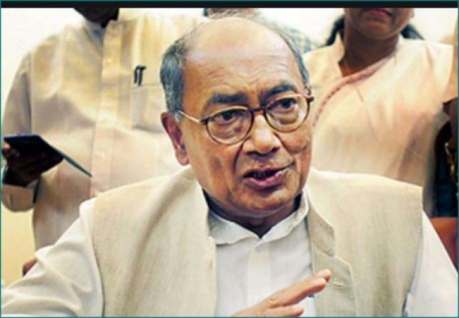 Digvijay lashed out at Agriculture Minister, says 'doesn't know anything about farming'