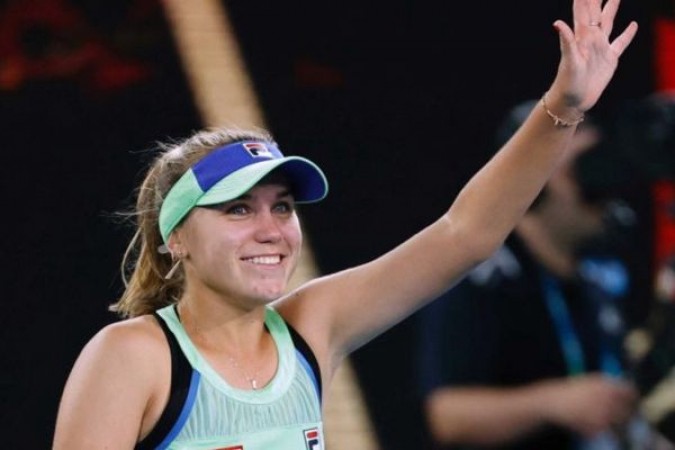 22-year-old Sofia defeated this player to qualify for second round of Australia Open