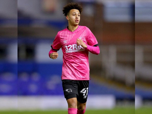 Liverpool sign teenage star Gordon from Derby County